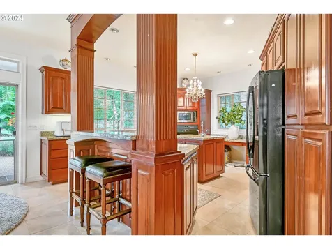 32043 Coburg Bottom Loop Road Eugene OR 97408