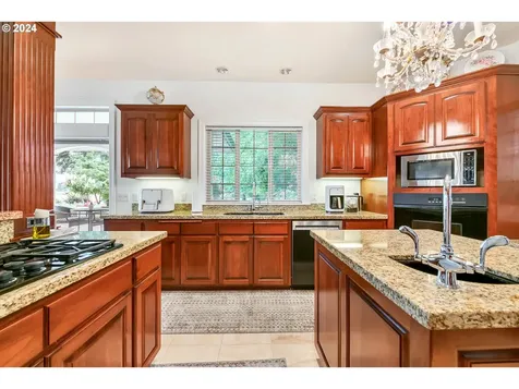 32043 Coburg Bottom Loop Road Eugene OR 97408