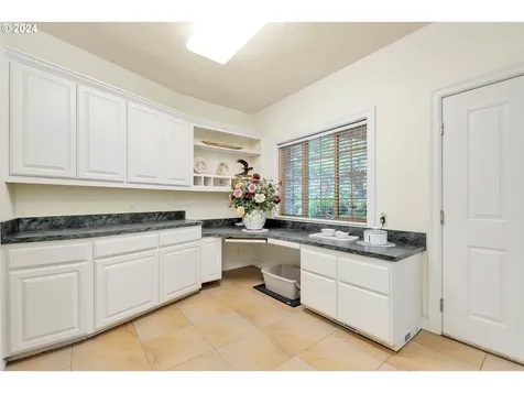 32043 Coburg Bottom Loop Road Eugene OR 97408