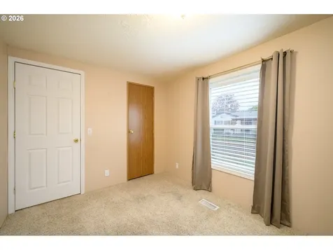1401 W Ellendale Avenue Dallas OR 97338