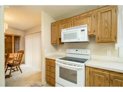 1401 W Ellendale Avenue Dallas OR 97338