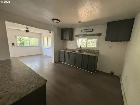 629 Charles Street Yoncalla OR 97499