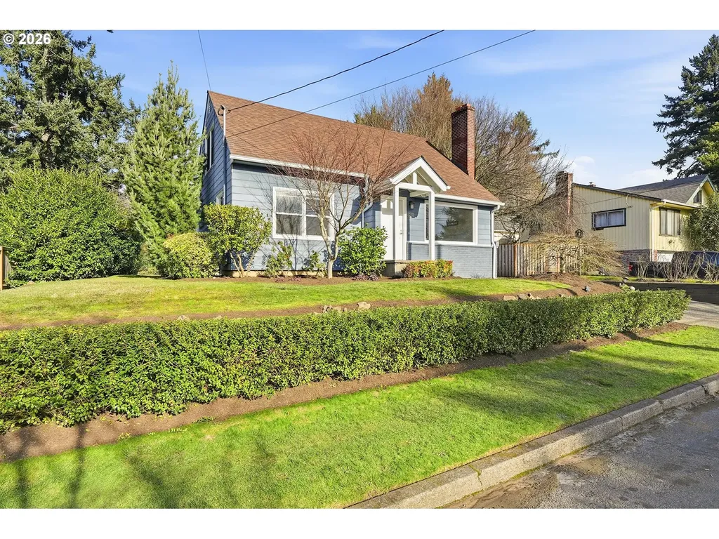1235 SW Carson Street Portland OR 97219