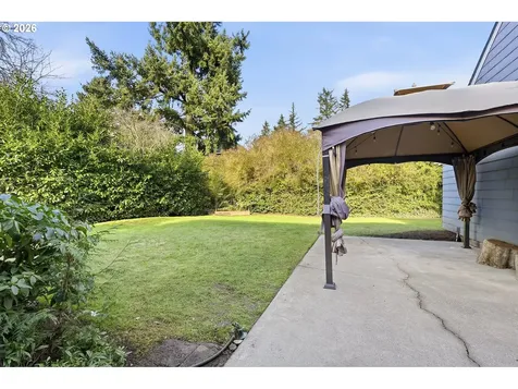 1235 SW Carson Street Portland OR 97219