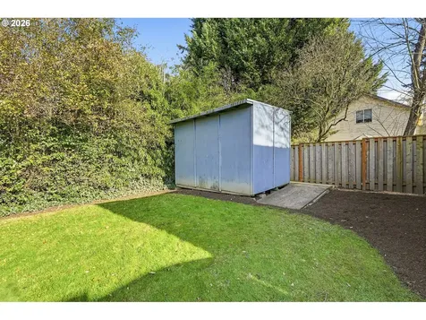 1235 SW Carson Street Portland OR 97219