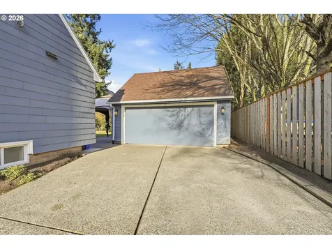 1235 SW Carson Street Portland OR 97219
