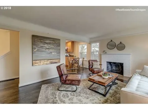 1235 SW Carson Street Portland OR 97219