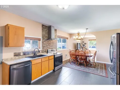 56 Shear Street SW Castle Rock WA 98611