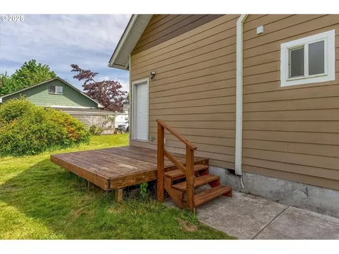 56 Shear Street SW Castle Rock WA 98611