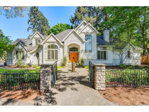 18108 Pilkington Road Lake Oswego OR 97035
