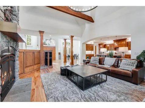 18108 Pilkington Road Lake Oswego OR 97035