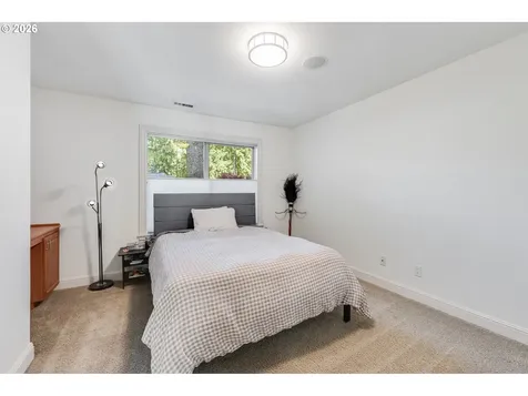 18108 Pilkington Road Lake Oswego OR 97035