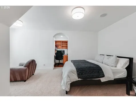 18108 Pilkington Road Lake Oswego OR 97035