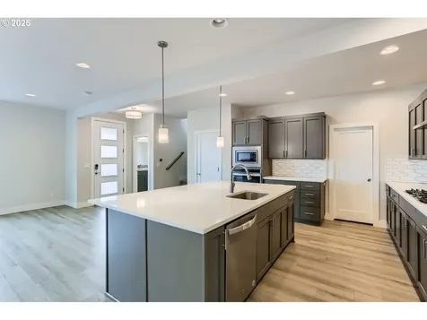 4277 SE Reed Drive Hillsboro OR 97123