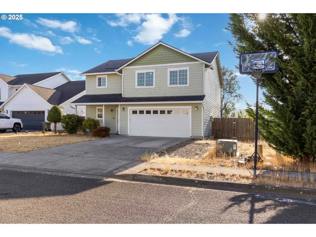 63 Crown Point Road Longview WA 98632
