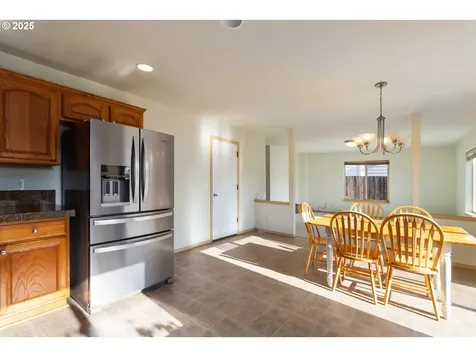 63 Crown Point Road Longview WA 98632