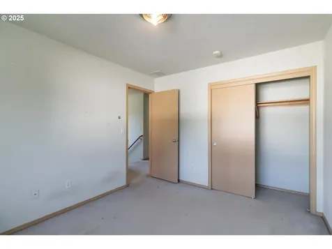 63 Crown Point Road Longview WA 98632
