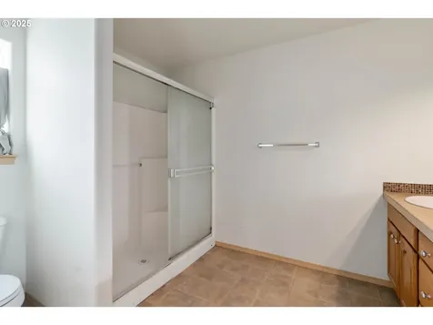 63 Crown Point Road Longview WA 98632