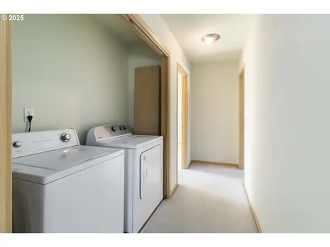 63 Crown Point Road Longview WA 98632