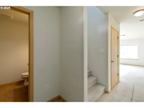 63 Crown Point Road Longview WA 98632