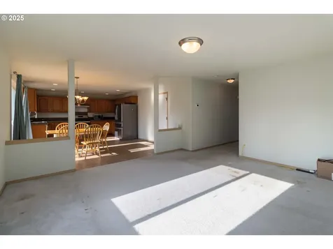 63 Crown Point Road Longview WA 98632