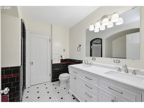 2450 Birch Lane Eugene OR 97403