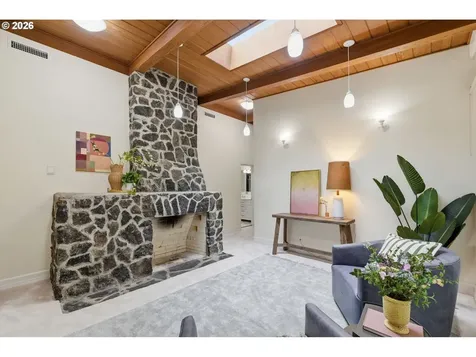 2450 Birch Lane Eugene OR 97403
