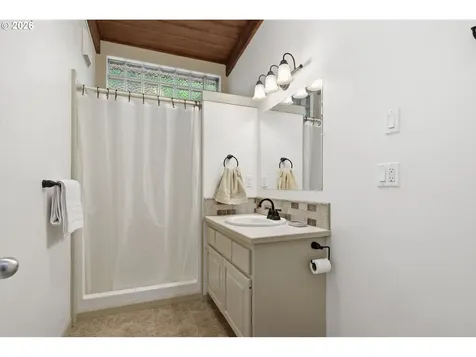2450 Birch Lane Eugene OR 97403