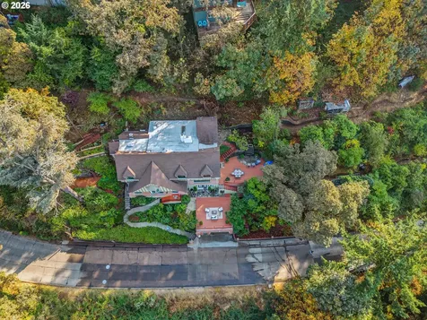 2450 Birch Lane Eugene OR 97403