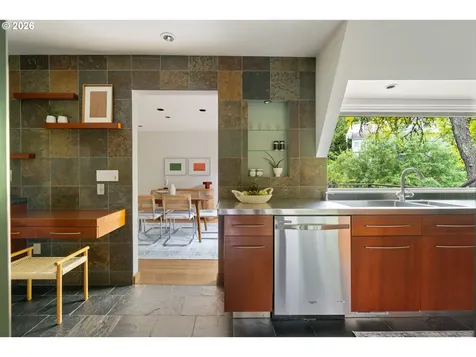 710 NW Winchester Terrace Portland OR 97210