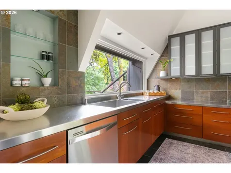 710 NW Winchester Terrace Portland OR 97210
