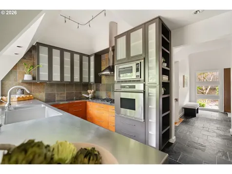 710 NW Winchester Terrace Portland OR 97210