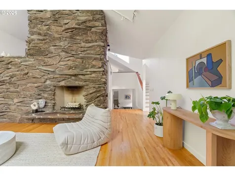710 NW Winchester Terrace Portland OR 97210
