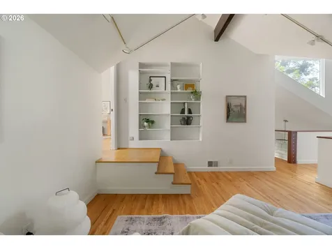 710 NW Winchester Terrace Portland OR 97210