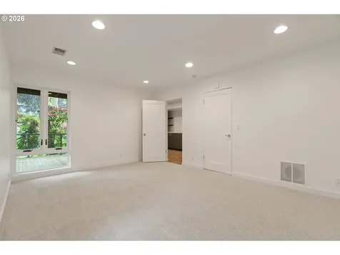 710 NW Winchester Terrace Portland OR 97210