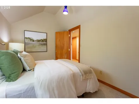 85822 1st Street Eugene OR 97405
