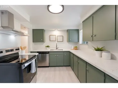 165 NE 167th Place Portland OR 97230
