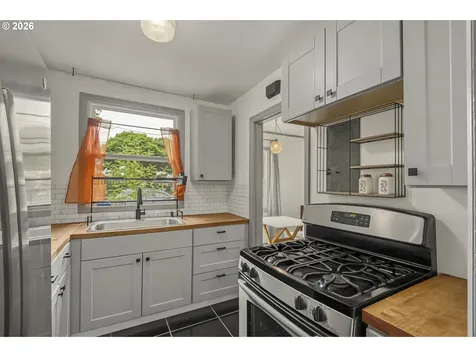 725 NE 55th Avenue Portland OR 97213