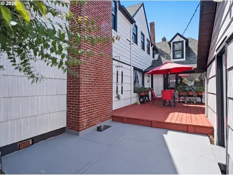 544 SE Court Street Dallas OR 97338