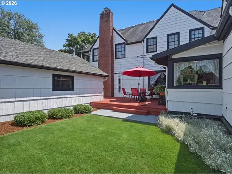 544 SE Court Street Dallas OR 97338