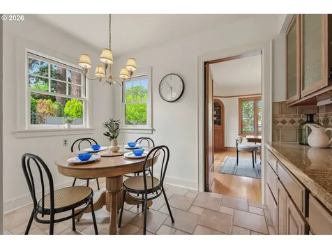 2260 NE 32nd Avenue Portland OR 97212