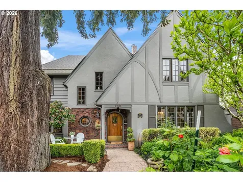 2260 NE 32nd Avenue Portland OR 97212