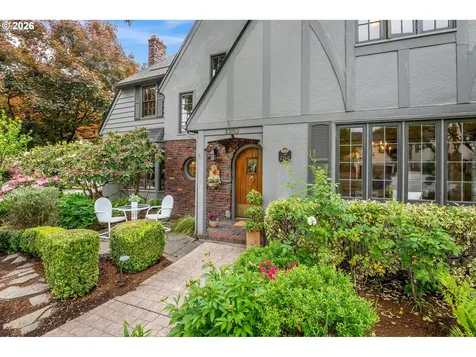 2260 NE 32nd Avenue Portland OR 97212