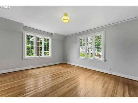 2260 NE 32nd Avenue Portland OR 97212