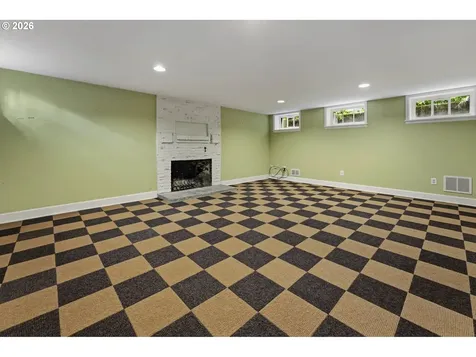 2260 NE 32nd Avenue Portland OR 97212