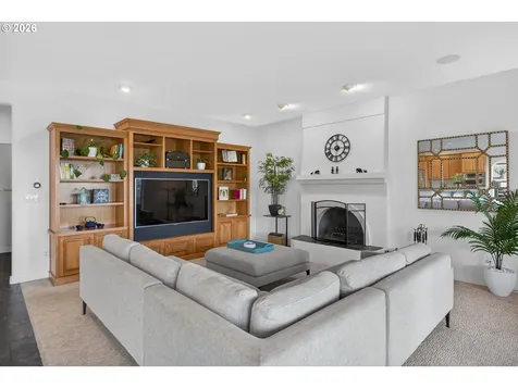 3966 NW Loy Court Portland OR 97229