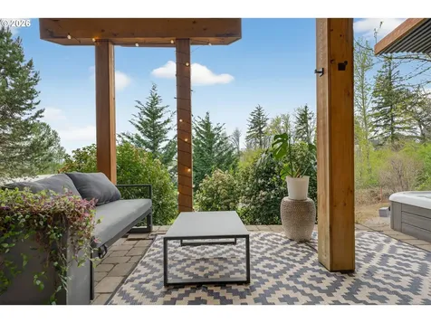 3966 NW Loy Court Portland OR 97229