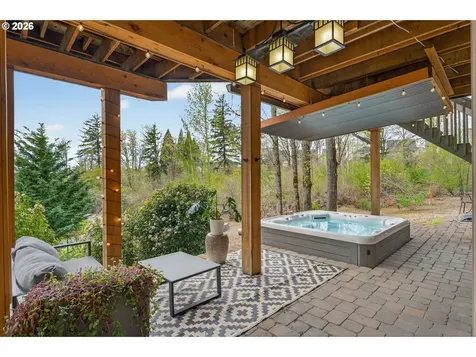 3966 NW Loy Court Portland OR 97229