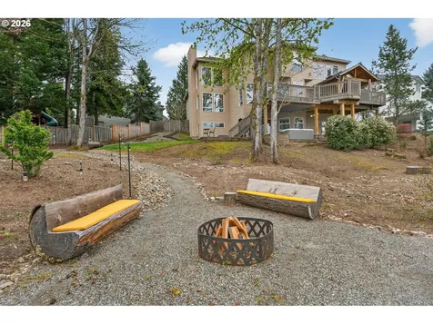3966 NW Loy Court Portland OR 97229