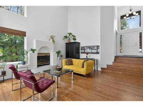 3966 NW Loy Court Portland OR 97229